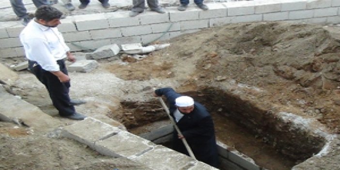 Trabzon'da mezar kavgası