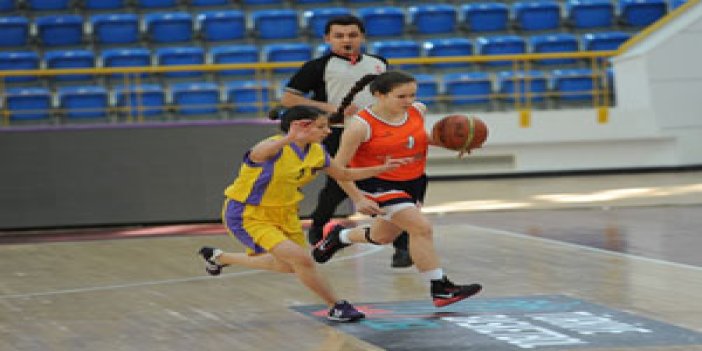 Trabzon'da basketbol müsabakaları başladı