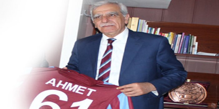 Ahmet Türk'e Trabzonspor forması!