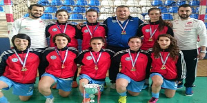 KTÜ Futsal Takımı şampiyon!