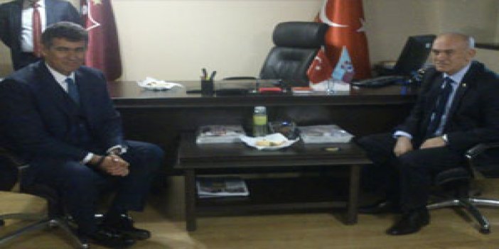 Feyzioğlu'ndan Trabzonspor Divan Kurulu'na ziyaret