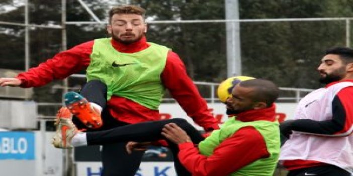Trabzonspor'da 3 oyuncu tehlikede