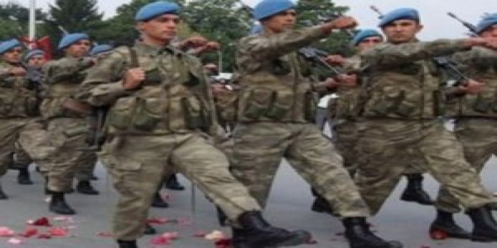 ’Türkiye sözleşmeli askerliğe gidiyor’