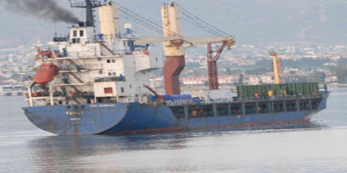 Libya’da vurulan Türk gemisi yurda geldi