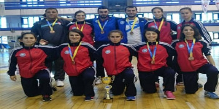 KTÜ Bayanlar Futsal da Türkiye 3.sü!
