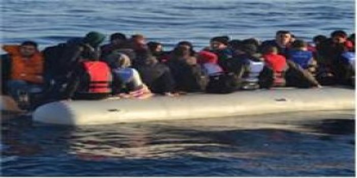 Mülteci botu battı! 2 ölü