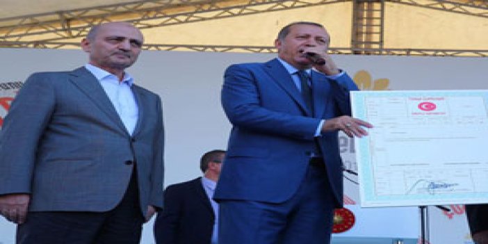 Erdoğan ve Bayraktar Tapu dağıttı