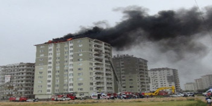 11 katlı binada korkutan yangın