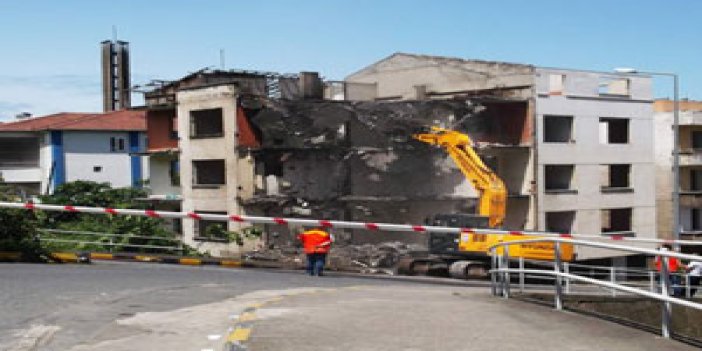 Trabzon'da hastane çevresi yıkılıyor
