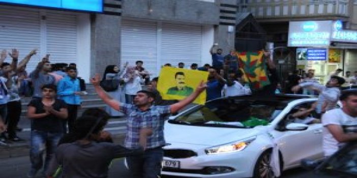 HDP'lilerden APO posteriyle kutlama!