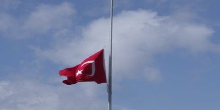 Türk bayrağını indiren şahıslar serbest!