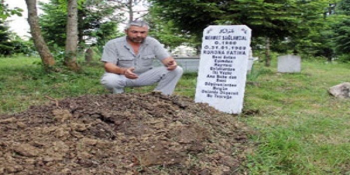 26 yıldır bulunmayan abisinin mezarını kazdı