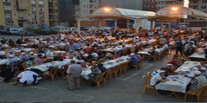 Trabzon'da ilk iftar yapıldı!