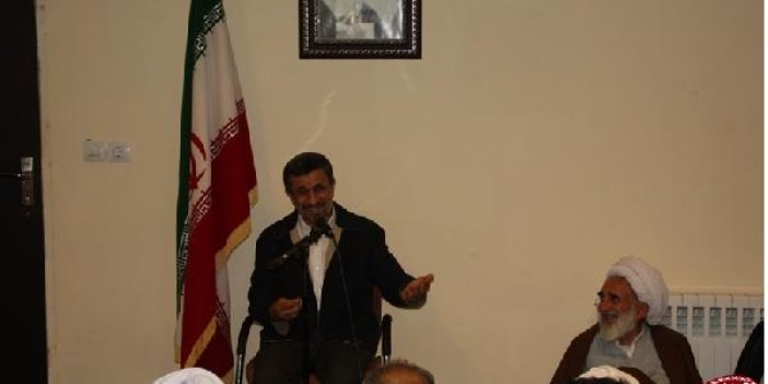 Ahmedinejad'dan Mehdi iddiası