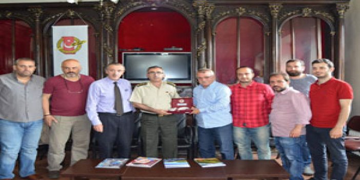 Trabzon İl Jandarma Alay Komutanı Aras Basınla Vedalaştı