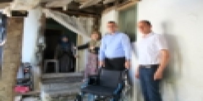 Biga Belediyesi’nden İhtiyaç Sahiplerine Tekerlekli Sandalye Yardımı