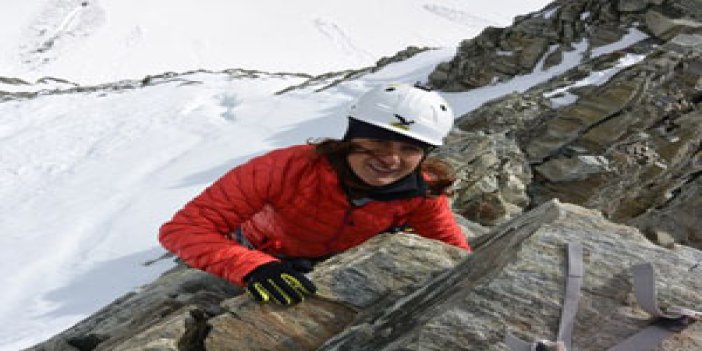 Türk dağcının "Matterhorn" tırmanışına çığ engeli