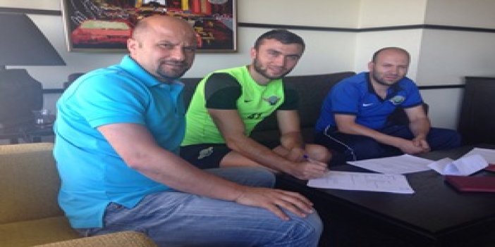 Trabzonsporlu oyuncu imzayı attı