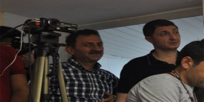 Şota'nın basın toplantısında sürpriz ziyaretçi