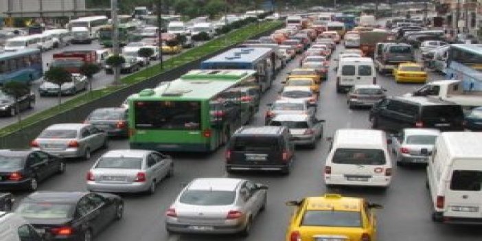 Trabzon’da trafik çilesi bitmiyor