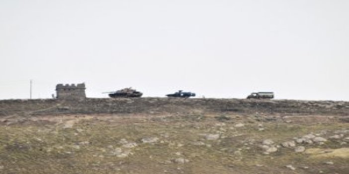 Sınıra tanklar konuşlandırıldı
