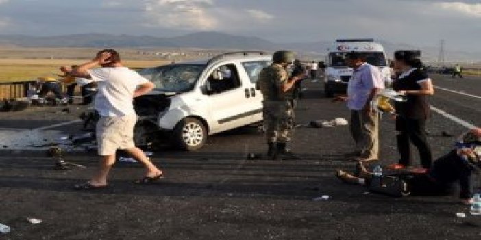 Erzurum'da feci kaza: 2 ölü, 5 yaralı