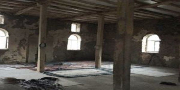PKK’lı teröristler camiyi karargah olarak kullandı