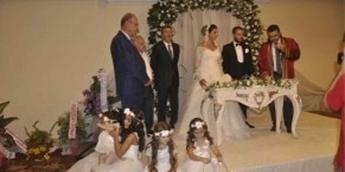 2 Hacısalihoğlu nikah masasında