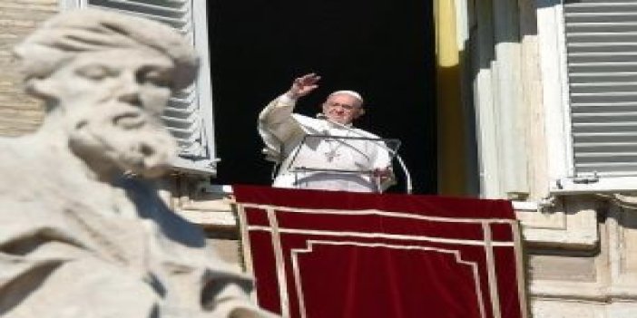Papa’dan kiliselere ’sığınmacı’ çağrısı