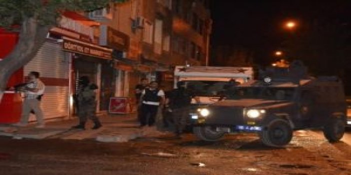 Siirt’te polis araçlarına molotoflu saldırı