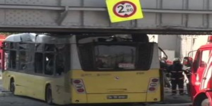 Polisleri taşıyan otobüs kaza yaptı: 8 yaralı