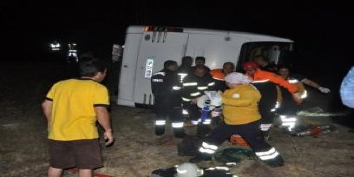 Afyon’da feci kaza: 1 ölü, 38 yaralı