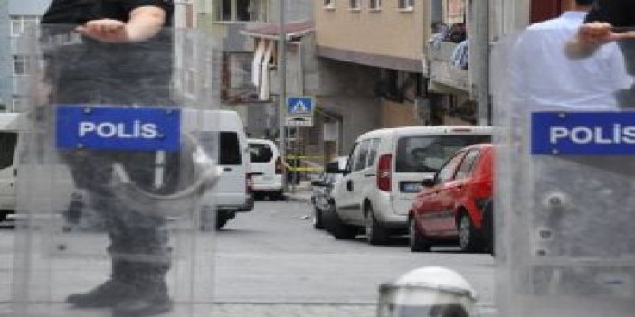 1 terörist öldürüldü: Diğerinin bomba elinde patladı