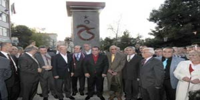 Trabzonspor anıtı açıldı