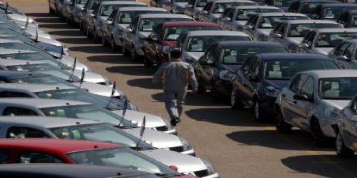 Otomobil ve hafif ticari araç pazarı küçüldü