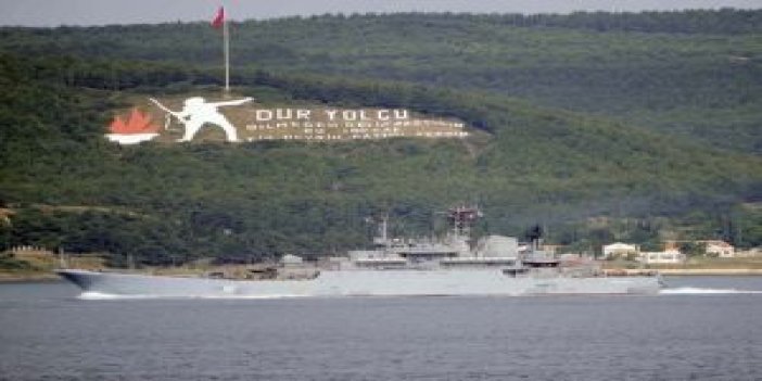 Rus savaş gemisi Çanakkale Boğazından geçti