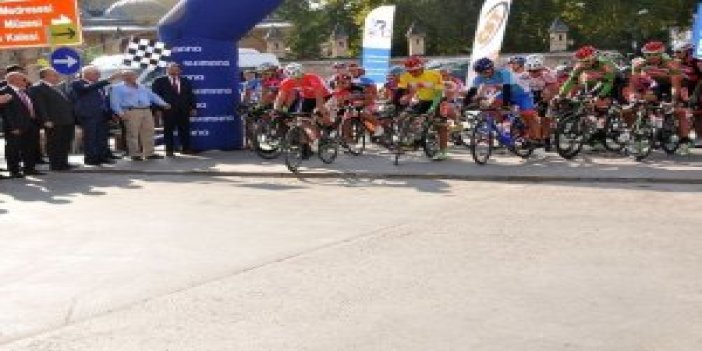Uluslararası Konya Torku Mevlana Bisiklet Turu’nun 3’ncü Etabı Karaman’dan Başladı