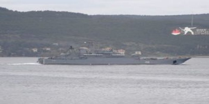 Rus savaş gemisi Çanakkale’den geçti