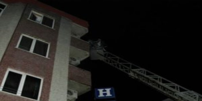 18 kişi yanan otelde mahsur kaldı