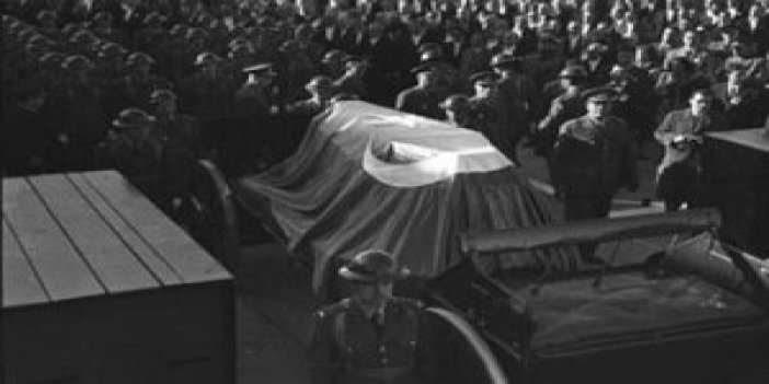 Atatürk'ün cenazesinin Anıtkabir'e yolculuğu