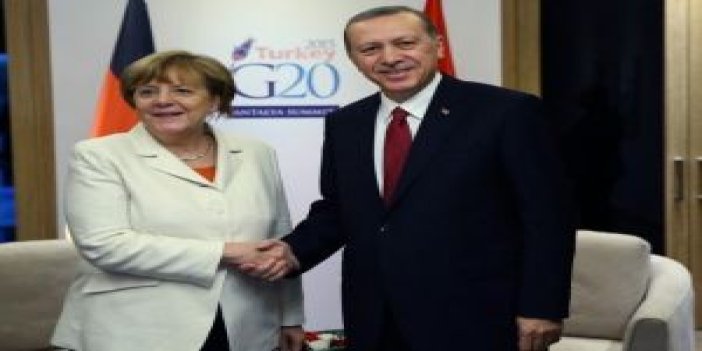 Erdoğan Merkel’le görüştü