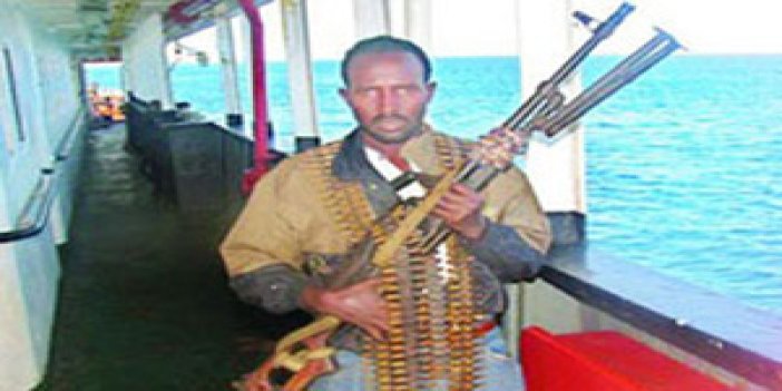 Somalili korsanlar öldürüldü