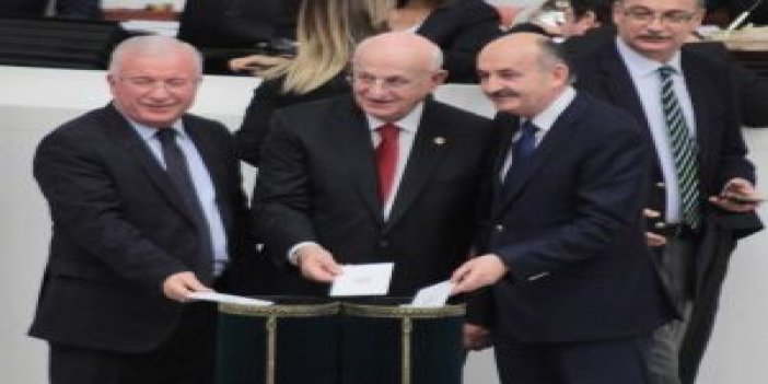 Davutoğlu ile Kılıçdaroğlu art arda