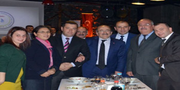 Trabzon Belediye Meclisi yemekte bulundu