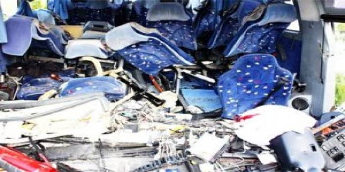 Balıkesir'de Yolcu otobüsü devrildi: 22 yaralı
