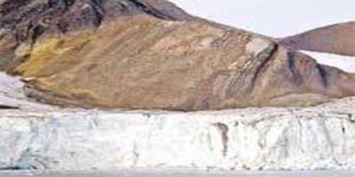 Buzullar Eridi Kara Göründü