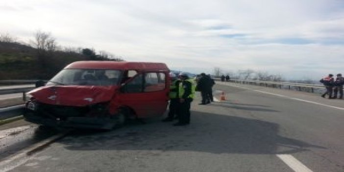Trabzon plakalı araç kaza yaptı! Ölü var...