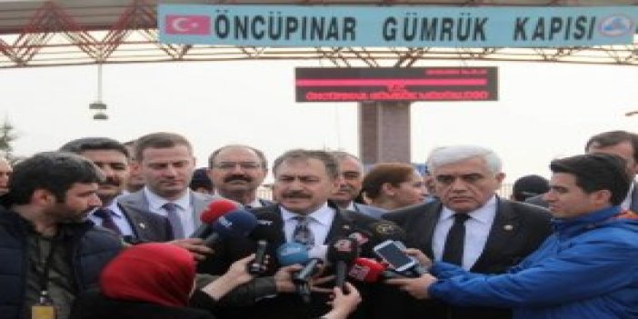 "Türkiye 3 milyon Suriyeliyi barındırıyor"