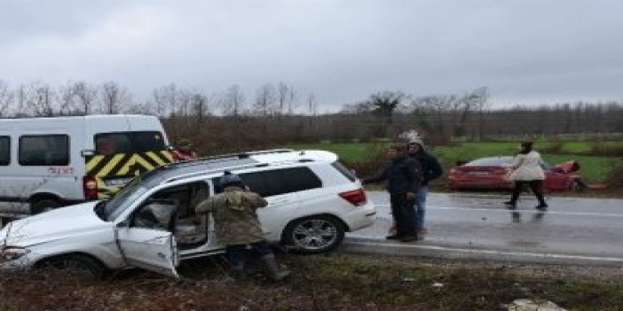 Sinop’ta Trafik Kazası: 2 Yaralı / Sinop haber