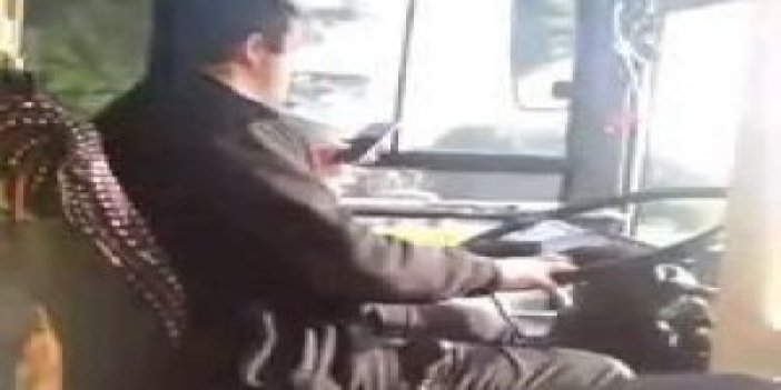 Otobüs şoförü telefonuyla oynarken yakalandı